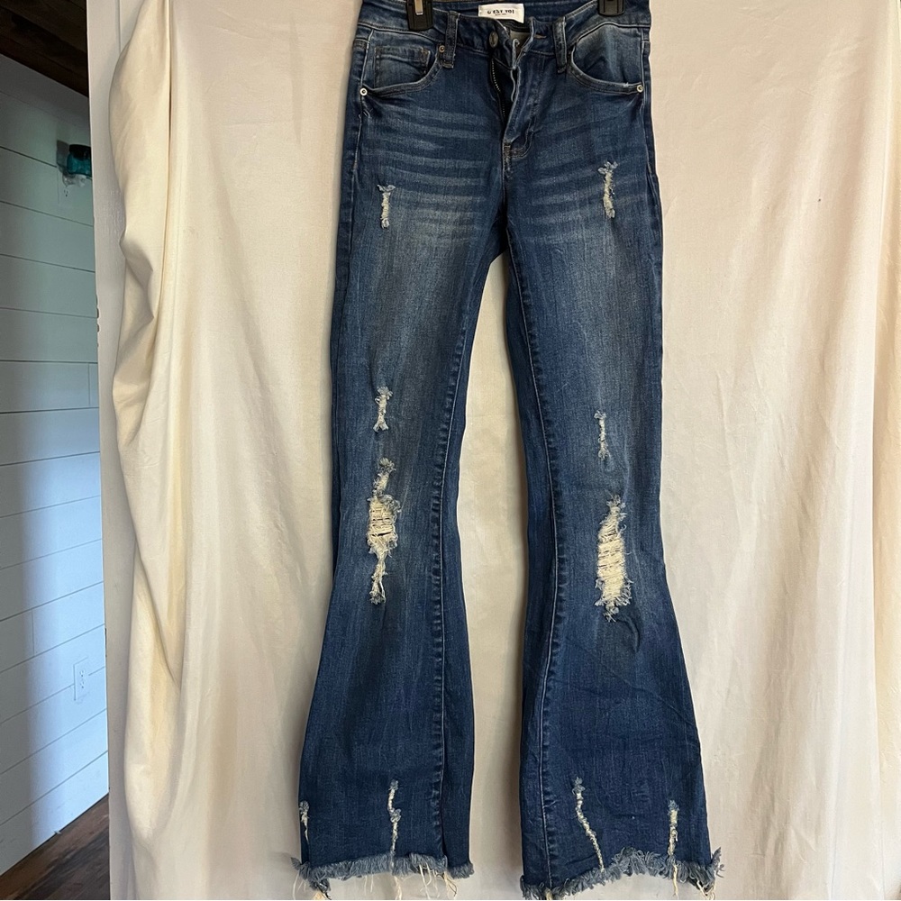 C'est Toi Black Label Women's mid Rise Flare Jeans Size 1/24x30 Raw Hem distress